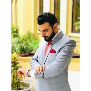 Meet your Posher, Saad